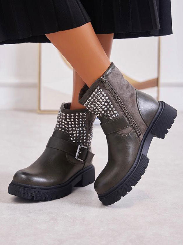 Millie - Stövlar dekorerade med shiny nitar på sidan